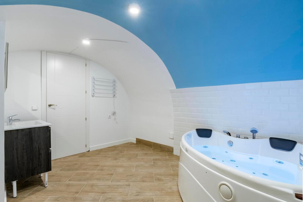 El Triangulo Del Arte - Jacuzzi Apartman Madrid Kültér fotó